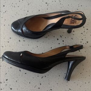 Sofft Black Leather Slingback Heels Covered Toe Comfy Shoes Women’s Size 8.5 GUC